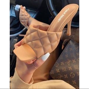 Square Toe, Trendy heels